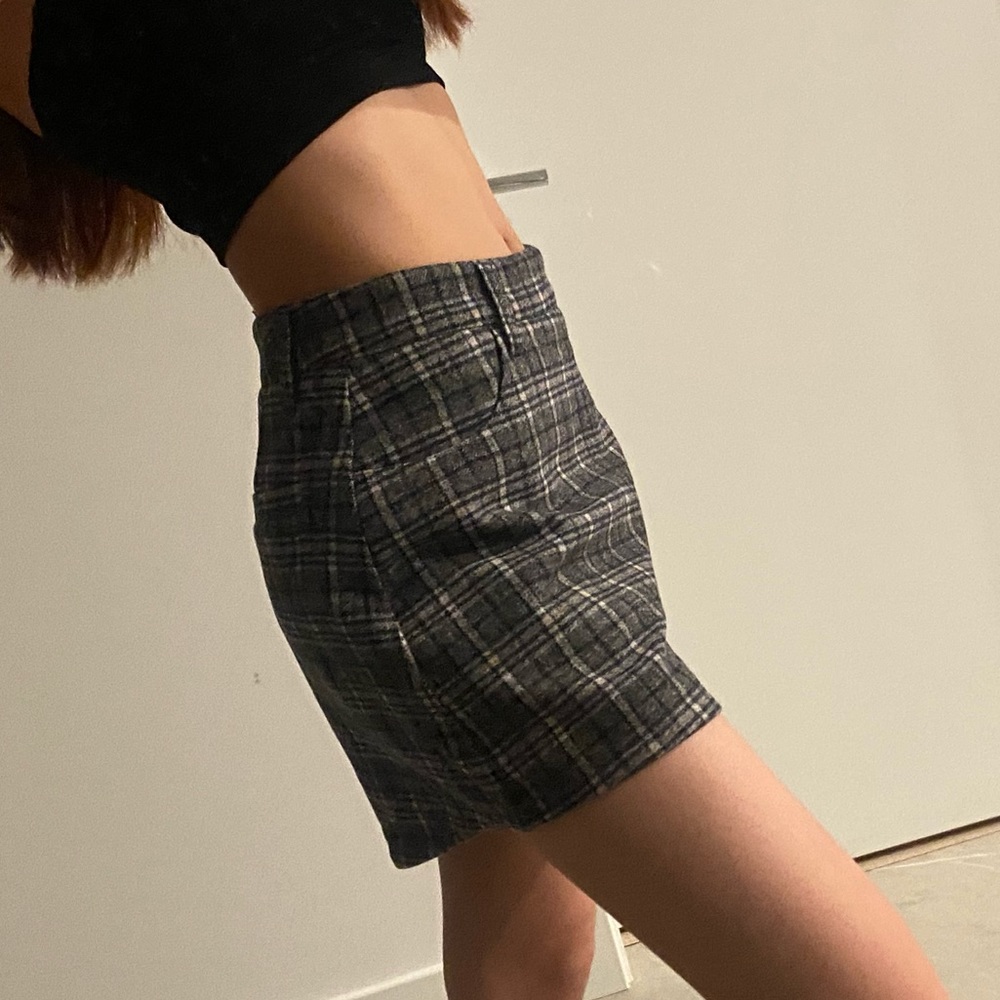 Gyda gray mini plaid skirt - Picture 3 of 5
